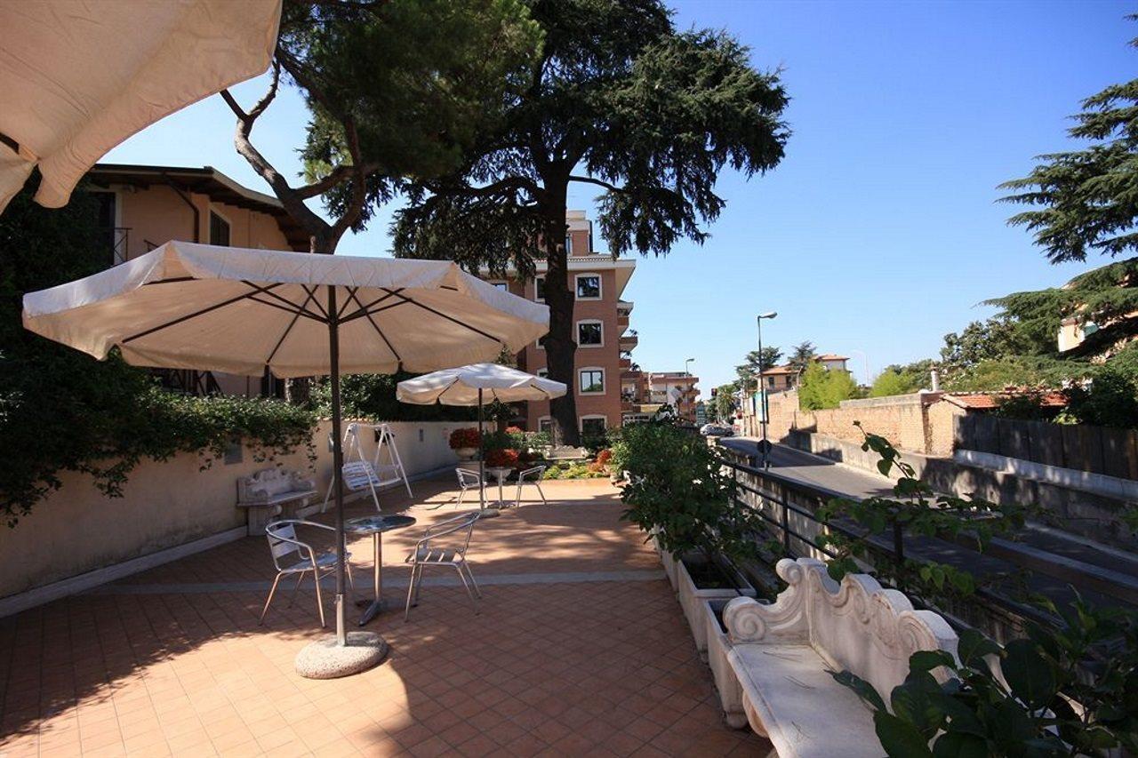 Garner Hotel Rome Aurelia By Ihg Roma Restaurant bilde