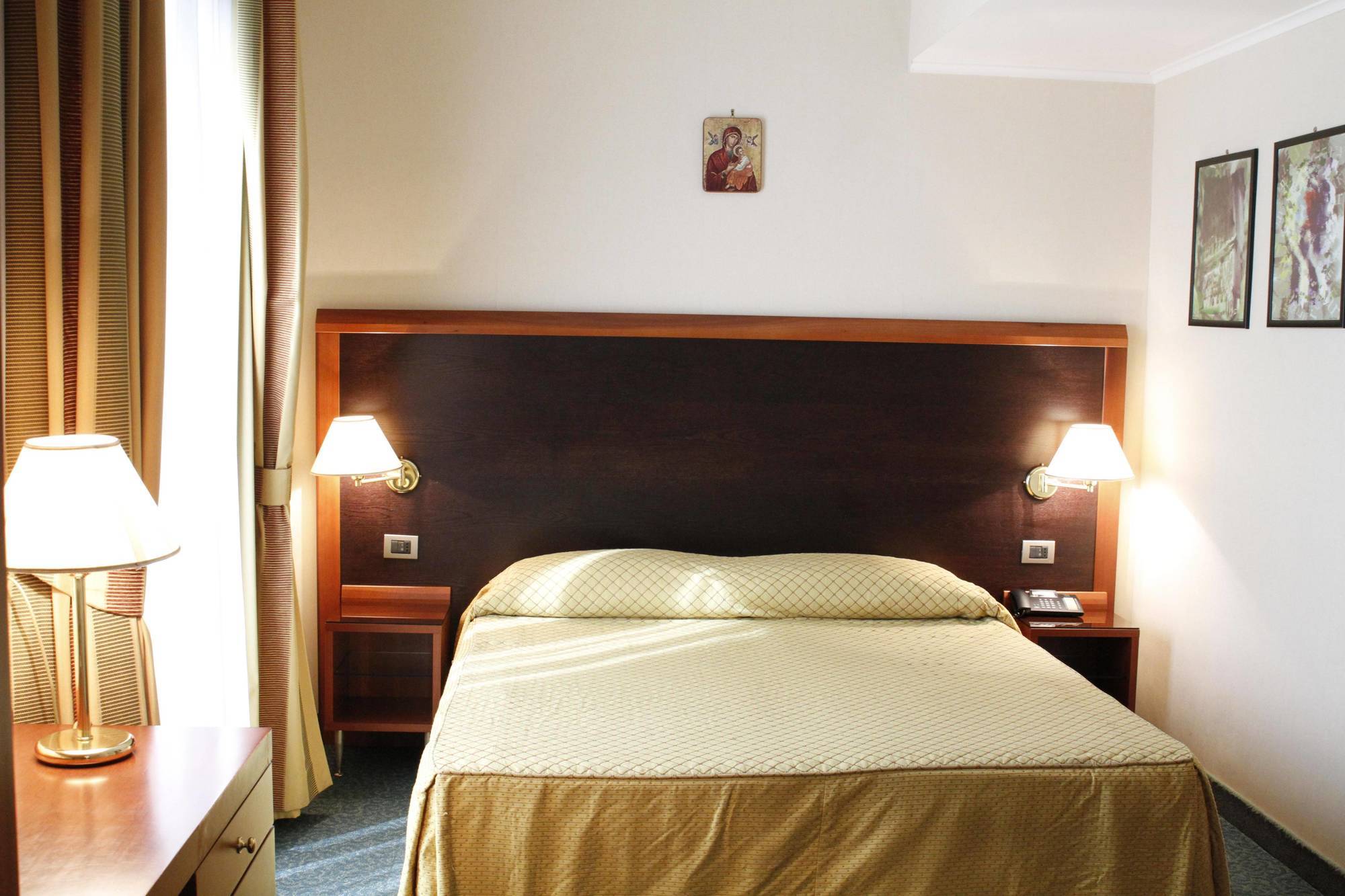 Garner Hotel Rome Aurelia By Ihg Roma Eksteriør bilde